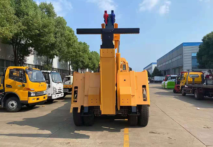 重汽豪沃后雙橋拖吊連體清障車(chē)